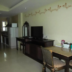 Отель Villa Thongbura 3* Студия с различными типами кроватей фото 13