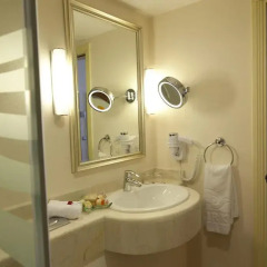 Отель Queen's Park Turkiz Kemer - All Inclusive ванная