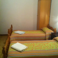 Отель Hostal Murcia Стандартный номер с различными типами кроватей фото 9