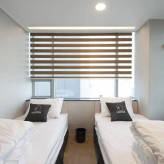 Отель K-Guesthouse Dongdaemun Premium 2* Стандартный номер с 2 отдельными кроватями фото 10