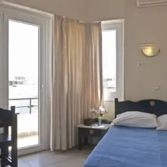 Phaedra Hotel Стандартный номер с двуспальной кроватью (общая ванная комната) фото 8