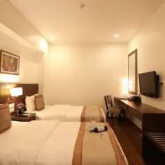 Authentic Hanoi Boutique Hotel 4* Улучшенный номер с различными типами кроватей фото 7