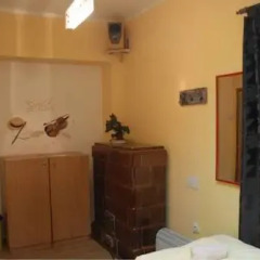 Hostel and Apartments Skadarlija Sunrise Стандартный номер с 2 отдельными кроватями (общая ванная комната) фото 3