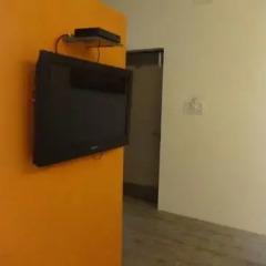 Raja Hotel 2* Улучшенный номер с различными типами кроватей фото 5