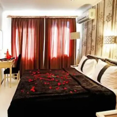 The House Next To 5* Улучшенный номер с различными типами кроватей фото 3
