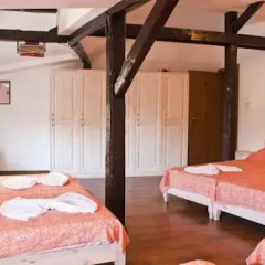 Отель Ulpia House Стандартный семейный номер с двуспальной кроватью фото 11