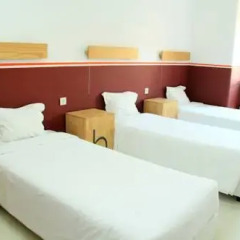 Hostel 4U Lisboa Стандартный номер с различными типами кроватей фото 13
