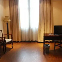 Отель Nanyuan Inn Moganshan Road 3* Улучшенный номер с различными типами кроватей фото 7