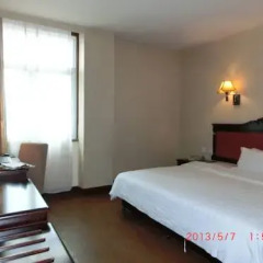 Отель Nanyuan Inn Moganshan Road 3* Стандартный номер с различными типами кроватей фото 4