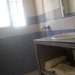 Отель Hostal El Canario Стандартный номер с различными типами кроватей фото 13