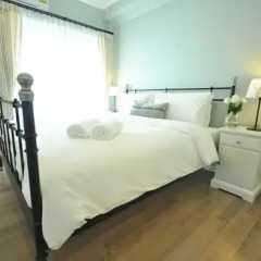 Отель Bangkok Vacation House 4* Улучшенные апартаменты с различными типами кроватей