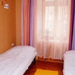 Sweet Home Hostel Стандартный номер 2 отдельными кровати (общая ванная комната) фото 4