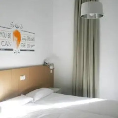 Ramblas by Pillow Hostel - Adults only Стандартный номер с различными типами кроватей фото 29