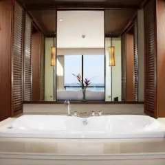 Отель Movenpick Resort Bangtao Beach 5* Пентхаус с джакузи Royal фото 10