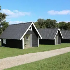 Отель Skovlund Camping & Cottages Коттедж фото 18