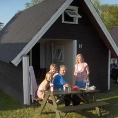 Отель Skovlund Camping & Cottages Коттедж