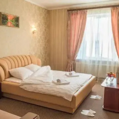 Гостиничный Комплекс Глобус 3* Полулюкс