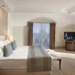 Отель Premier Palace � All Inclusive 5* Улучшенный номер с различными типами кроватей