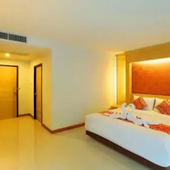 Отель Sungthong Kamala Beach Resort 3* Улучшенный номер с различными типами кроватей фото 4