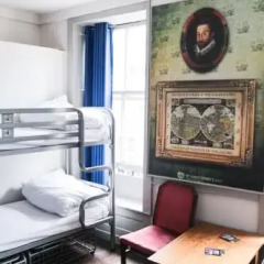 Отель St Christophers The Inn - London Bridge Кровать в общем номере с двухъярусной кроватью фото 16