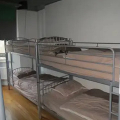 4 Star Hostel Piccadilly London Кровать в общем номере с двухъярусными кроватями