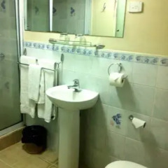 Отель Hans Travel Inn 3* Кровать в общем номере с двухъярусной кроватью фото 5