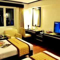 Muong Thanh Three Star Hotel 3* Улучшенный номер фото 5