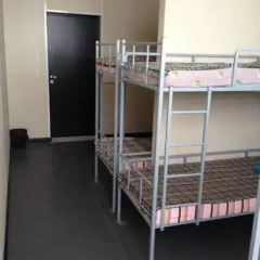 Express Hotel&Hostel Кровать в мужском общем номере фото 9