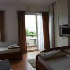 Апартаменты Apartments and Rooms Teona Студия с различными типами кроватей