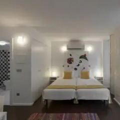 Отель Fine Arts Guesthouse 4* Стандартный номер с 2 отдельными кроватями фото 14
