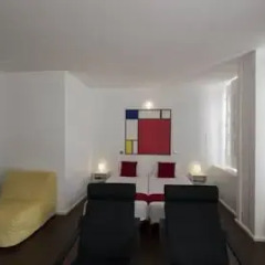 Отель Fine Arts Guesthouse 4* Стандартный номер с различными типами кроватей фото 8