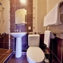 Гостиница Мари Люкс с двуспальной кроватью фото 37