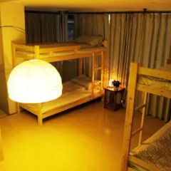 Chengdu Bailongma Hostel Стандартный номер с различными типами кроватей