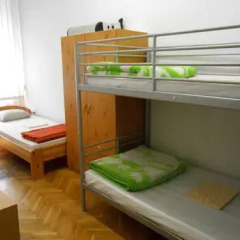 HBC Hostel Кровать в женском общем номере с двухъярусной кроватью фото 5