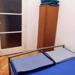 HBC Hostel Стандартный номер с двуспальной кроватью (общая ванная комната) фото 3