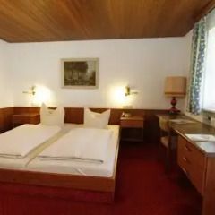 Hotel Neumayr 3* Стандартный номер фото 7