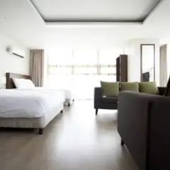 Отель EZ Rent House Residence Номер Делюкс с различными типами кроватей