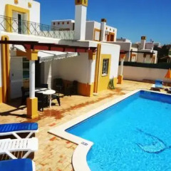 Отель Villa Golfinho Вилла с различными типами кроватей фото 17