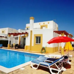 Отель Villa Golfinho Вилла с различными типами кроватей фото 11