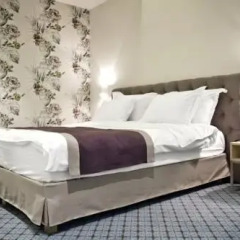 Jump INN Hotel Belgrade 4* Люкс повышенной комфортности с различными типами кроватей фото 6