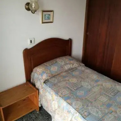 Отель Hostal Juan Palma Стандартный номер с различными типами кроватей