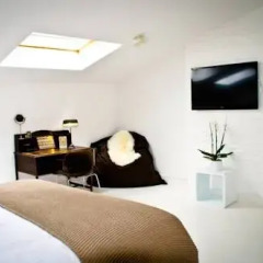 Отель B&B House Ninety 3* Люкс с различными типами кроватей фото 10
