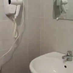 Гостиница Варз-400 2* Номер Эконом с разными типами кроватей (общая ванная комната) фото 7