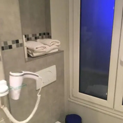 Hotel De Berne 2* Стандартный номер с 2 отдельными кроватями фото 11