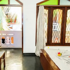 International Beach Hotel & Restaurant 2* Стандартный номер с различными типами кроватей фото 3