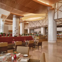 Отель Swissôtel Al Ghurair Dubai (ex.Al Ghurair Arjaan by Rotana) ОАЭ, Дубай - отзывы, цены и фото номеров - забронировать отель Swissôtel Al Ghurair Dubai (ex.Al Ghurair Arjaan by Rotana) онлайн гостиничный бар