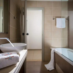 Отель Happy Cretan Suites Люкс с различными типами кроватей фото 15