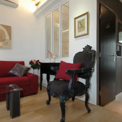 Отель HolidaysInParis-Bourg Tibourg II интерьер отеля