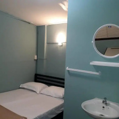 Red Lips Hostel Стандартный номер