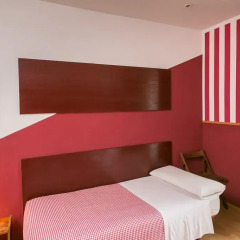 Отель Hostal Abaaly Стандартный номер с различными типами кроватей фото 4